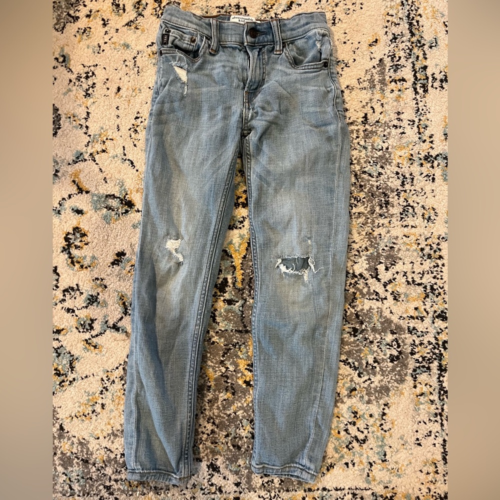 Abercrombie Kids Super Skinny Jeans Size 9/10 Distressed Light Wash